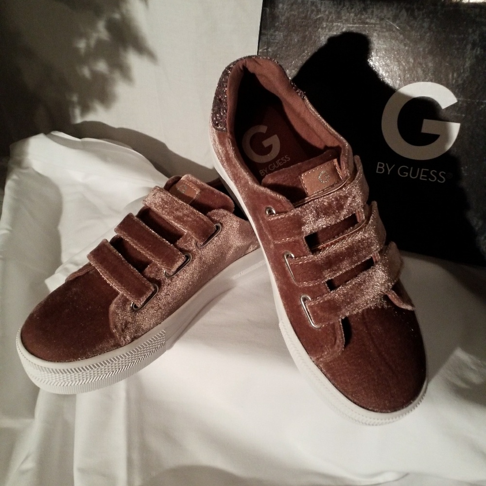 Guess Chello Velvet Sneakers